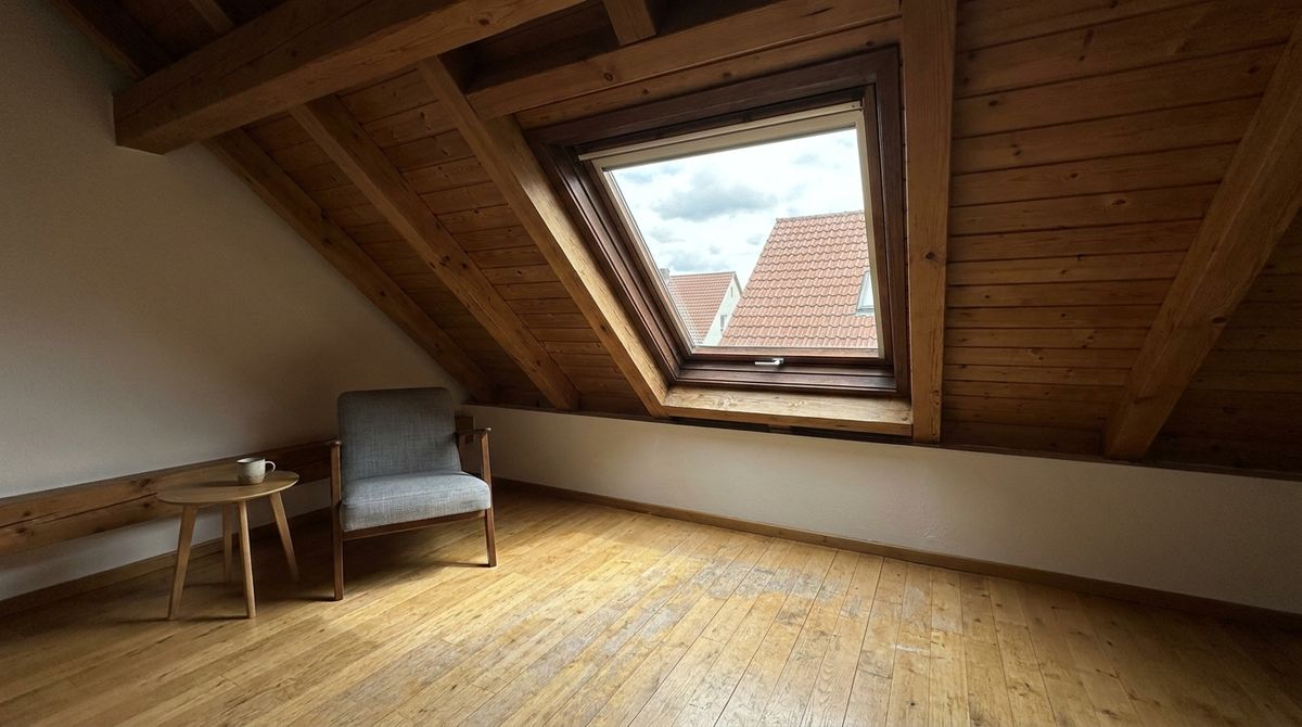 Mischbebauung in Bremen-Walle aus Backsteinaltbau und 1950er-Wiederaufbau mit VELUX Dachfenstern